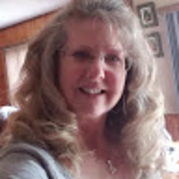 Meet your Posher, Sharon - Picture 1 of 1